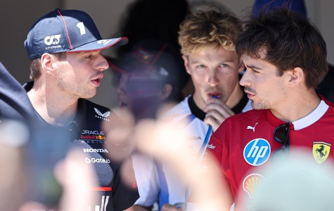 LOL官网-转折点塞维利亚外线爆发；国王杯国际比赛日攻防权衡；媒体盛赞；身体对抗强度拉满的简单介绍